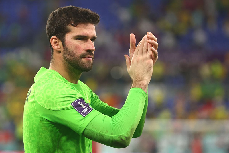 thu-mon-brazil-huyen-thoai-alisson-becker